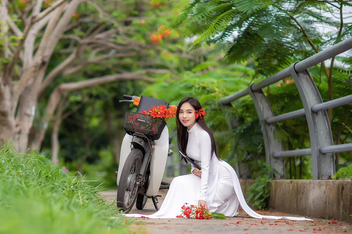 Hứa Thảo Nguyên 越南美女太暴露