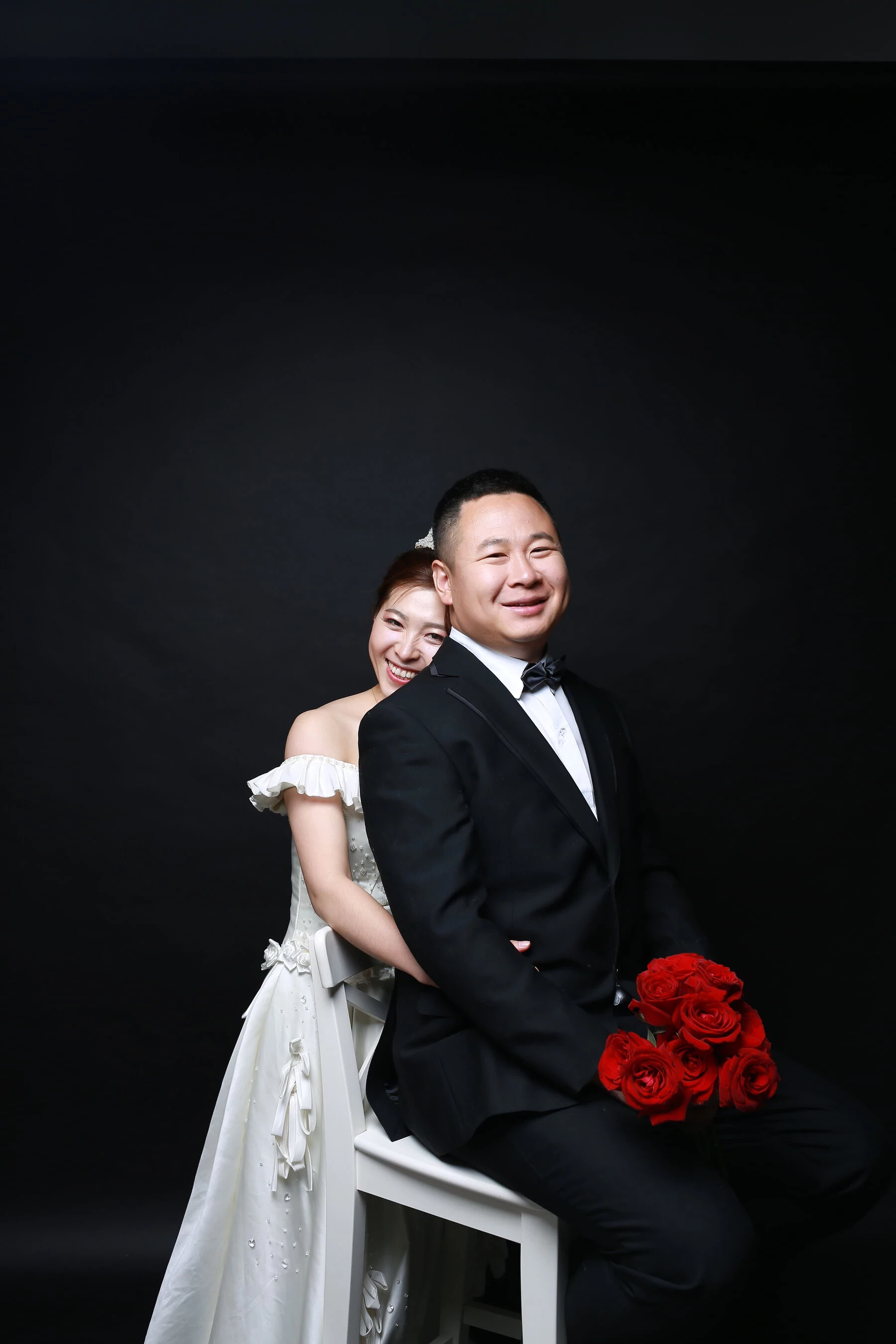 [Photo]小夫妻露点婚纱照 [575P]