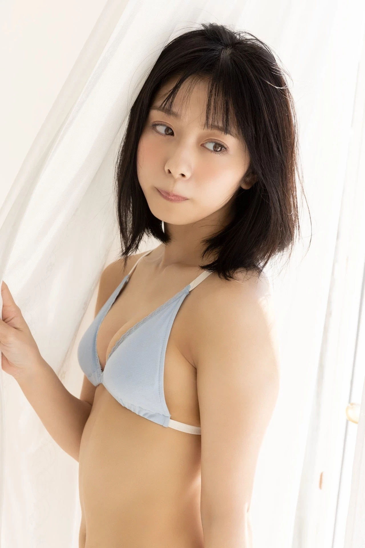 [峰岛こまき] “白嫩美乳”福利不私藏 [29P]