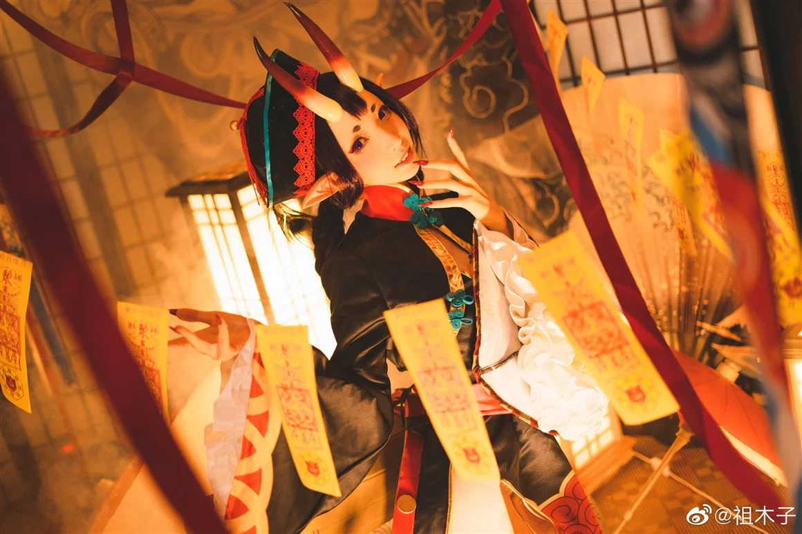 《陰陽師》酒吞童子Cosplay[CN：祖木子] [11P]