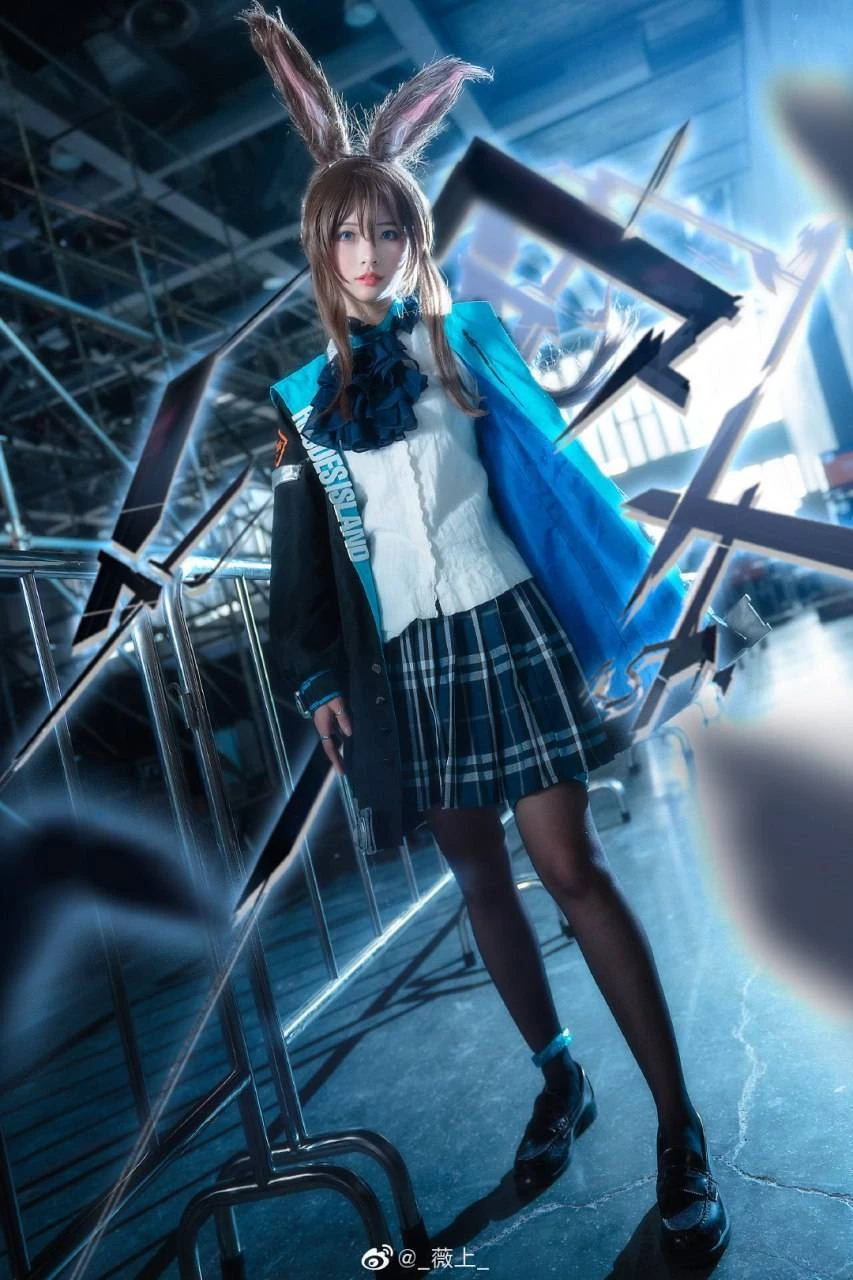 《明日方舟》阿米婭Cosplay[CN：_薇上_] [9P]