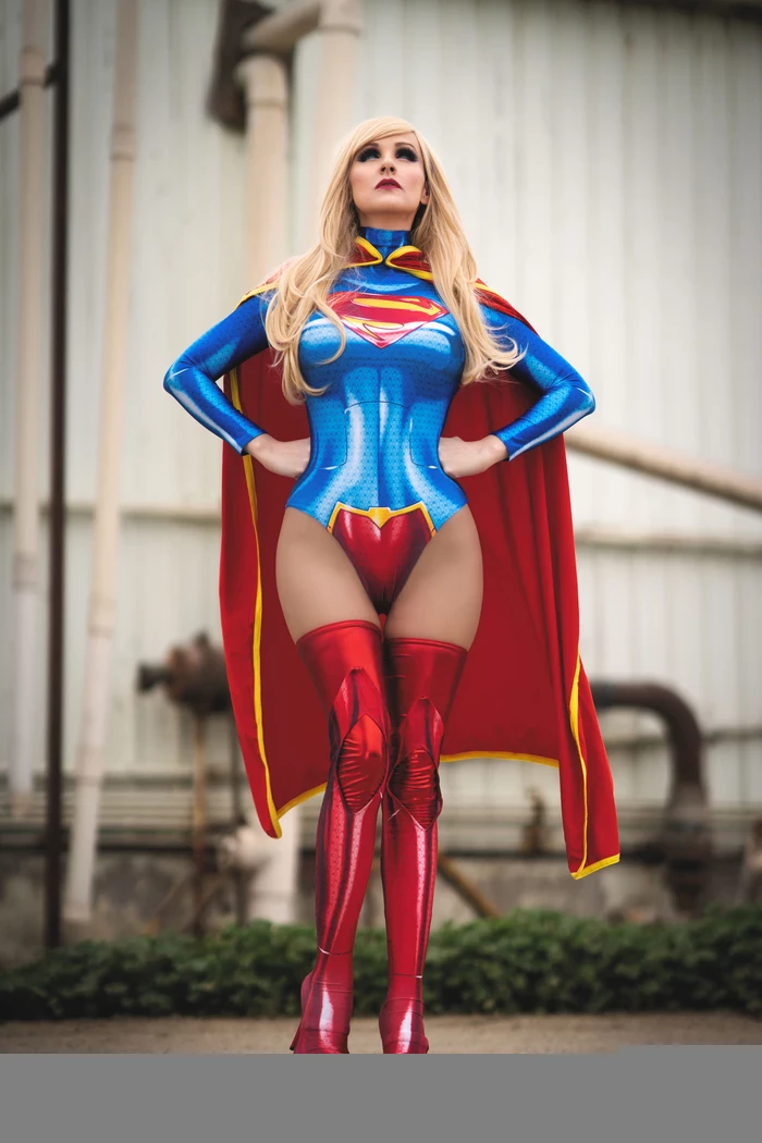 [Angie Griffin] Supergirl