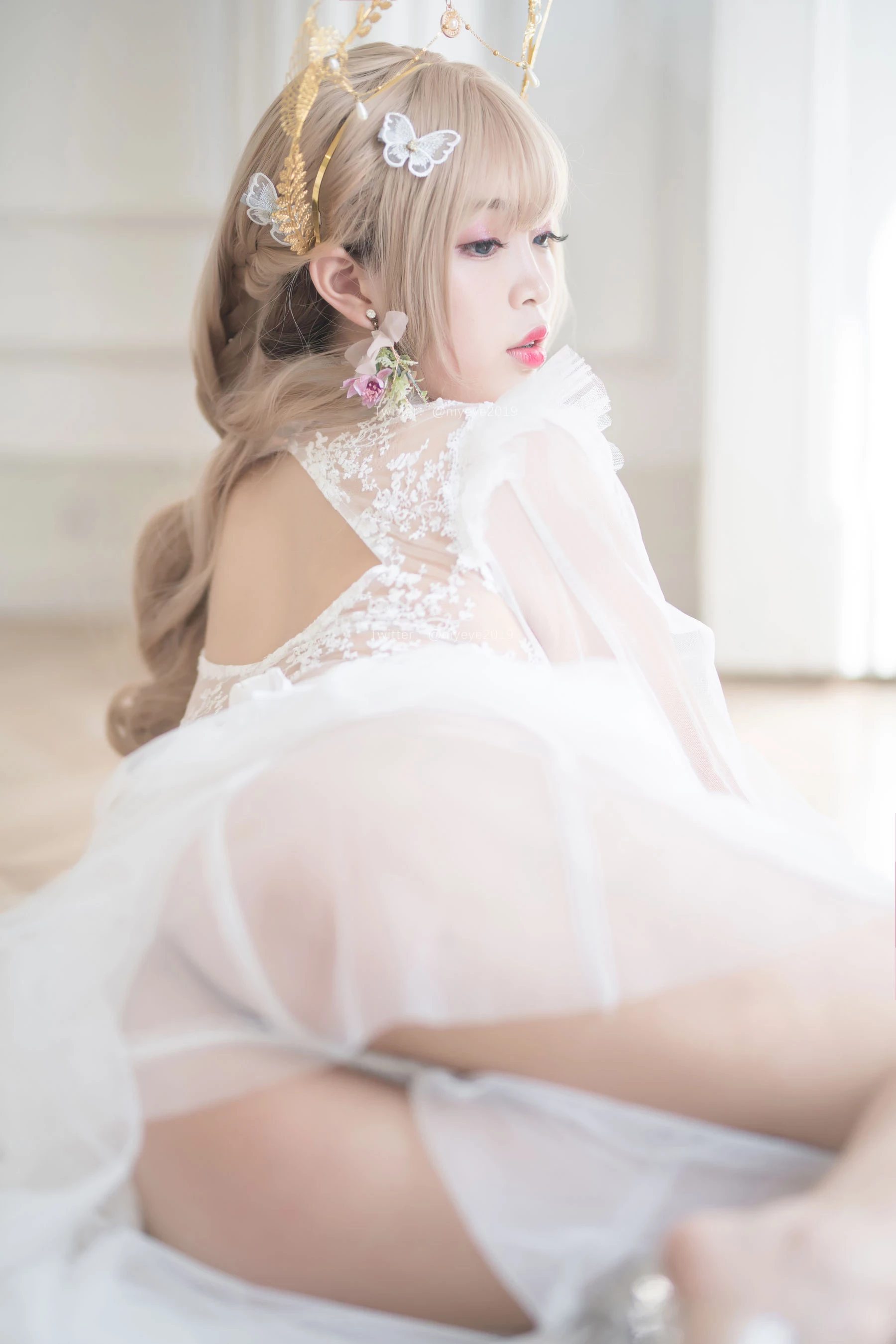 [Cosplay] 萌系小姐姐-白燁珍珠花嫁 [62P]