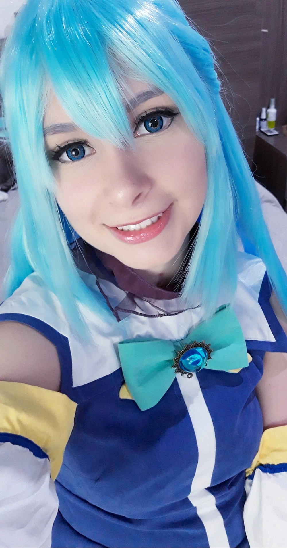 Miih Cosplay - Aqua