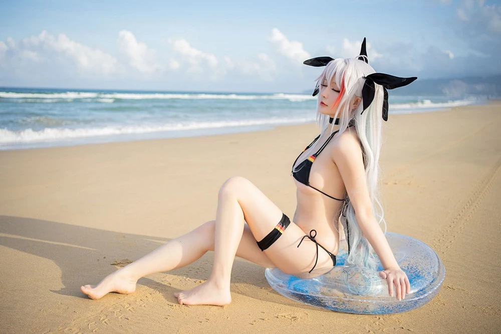 星之遲遲 Prinz Eugen Bikini