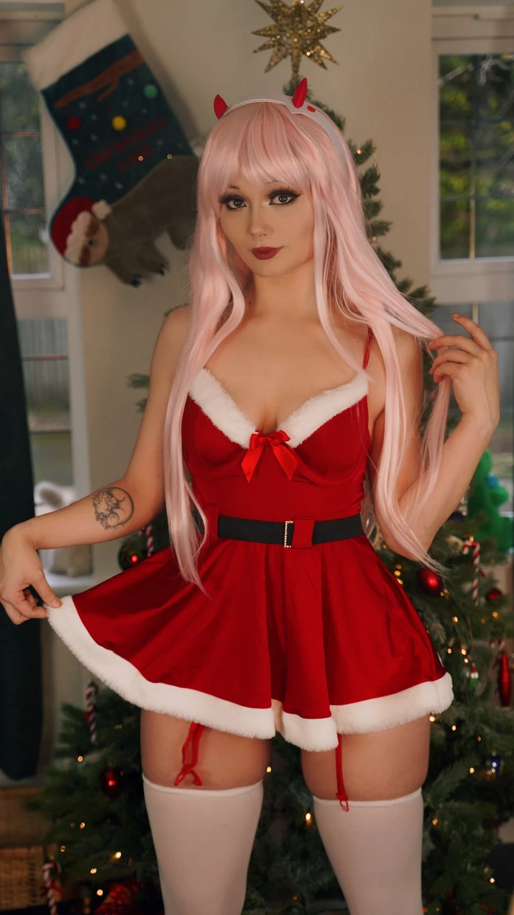 [Cosplay] Pixiecat - Zero Two Christmas [31 December 2021]