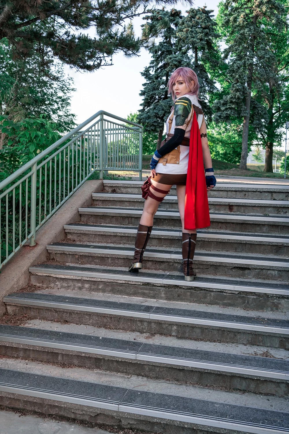 Luxlo Cosplay - Lightning