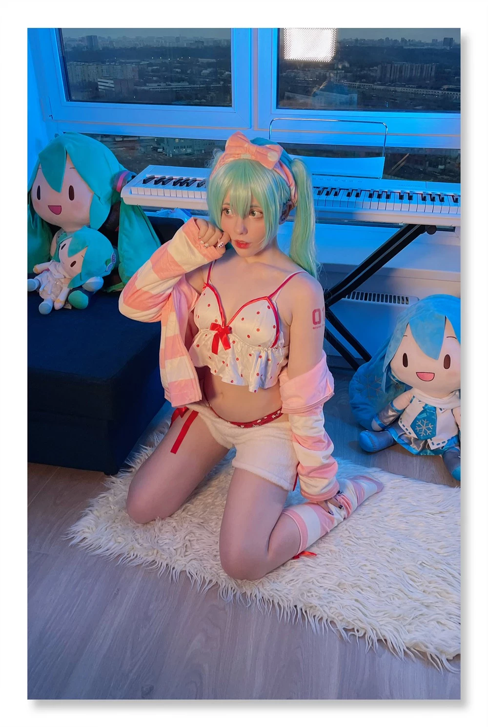 [2022-6-28] Saya Scarlet - Cozy Miku