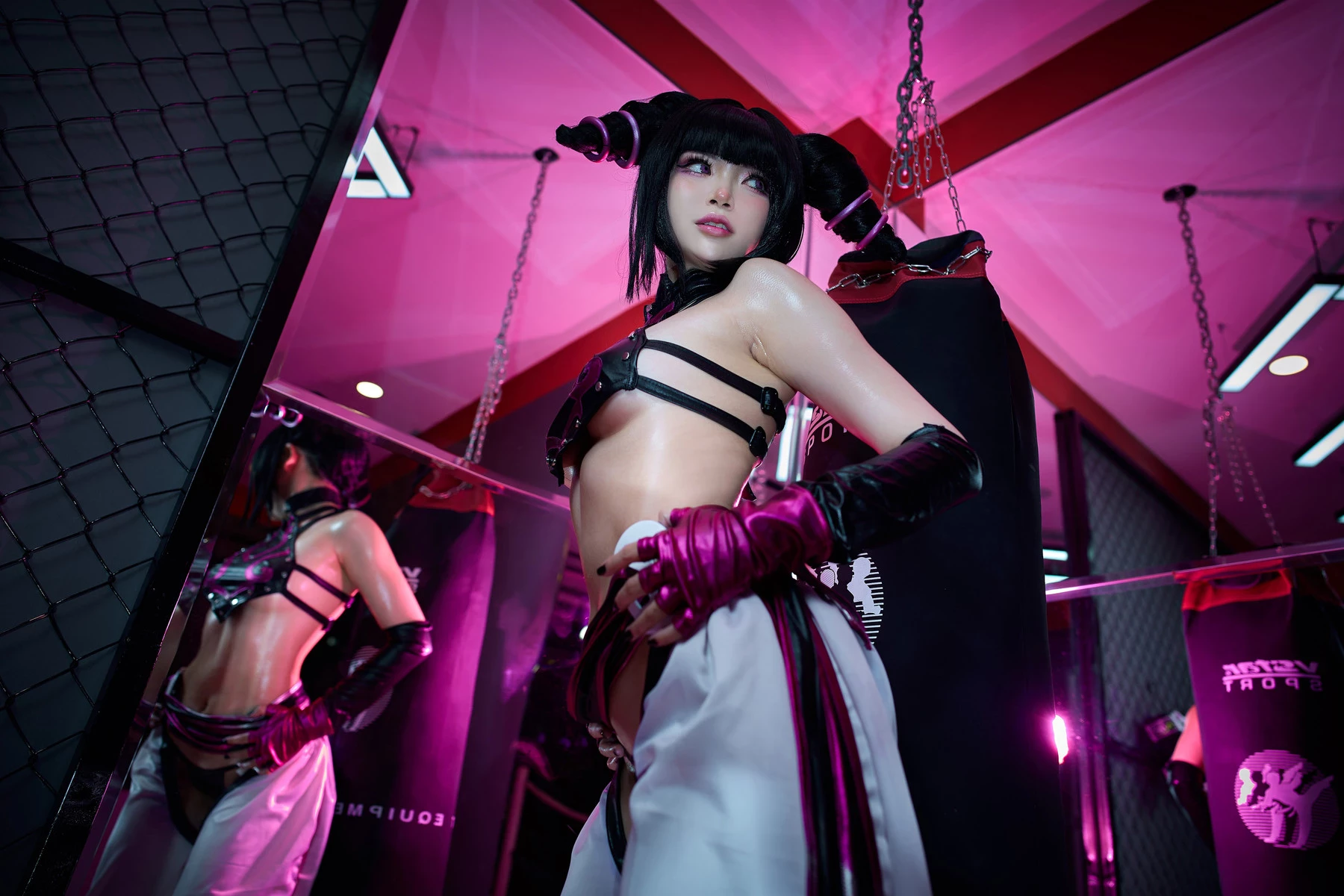 Cosplay ZinieQ 한주리 Han Juri