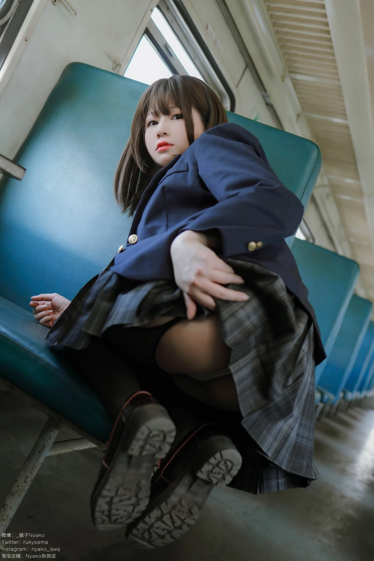 Cosplay Nyako喵子 火車JK制服