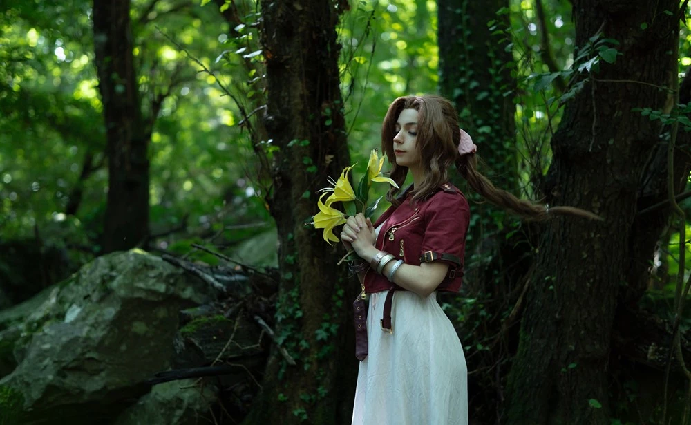 Himeecosplay - Aerith