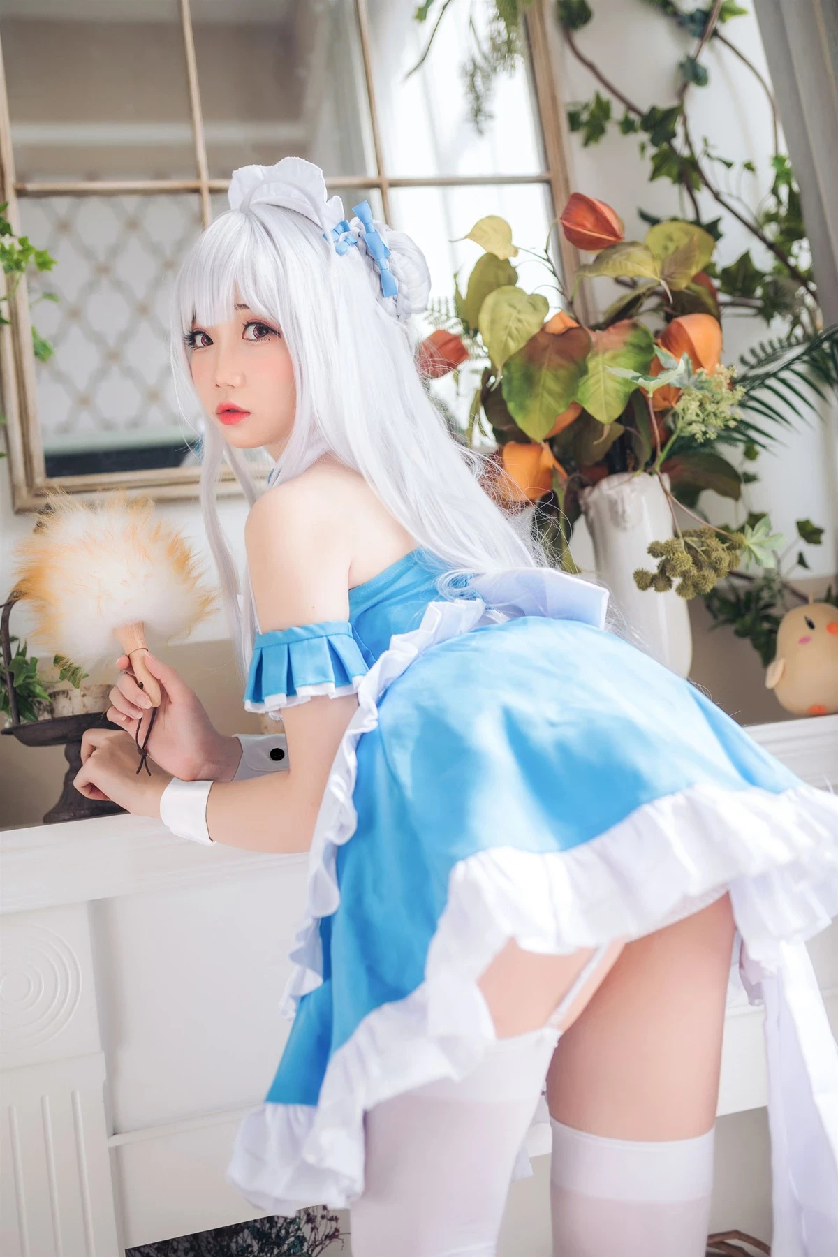 燜燜碳 Cosplay 小天鵝女僕