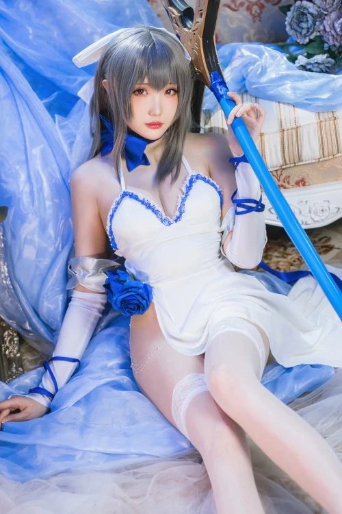 Cosplay G44不會受傷 芙洛倫白情