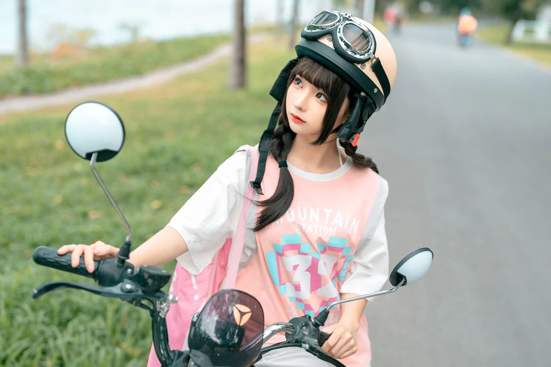 Cosplay 蠢沫沫 Chunmomo Electric Car Set.02