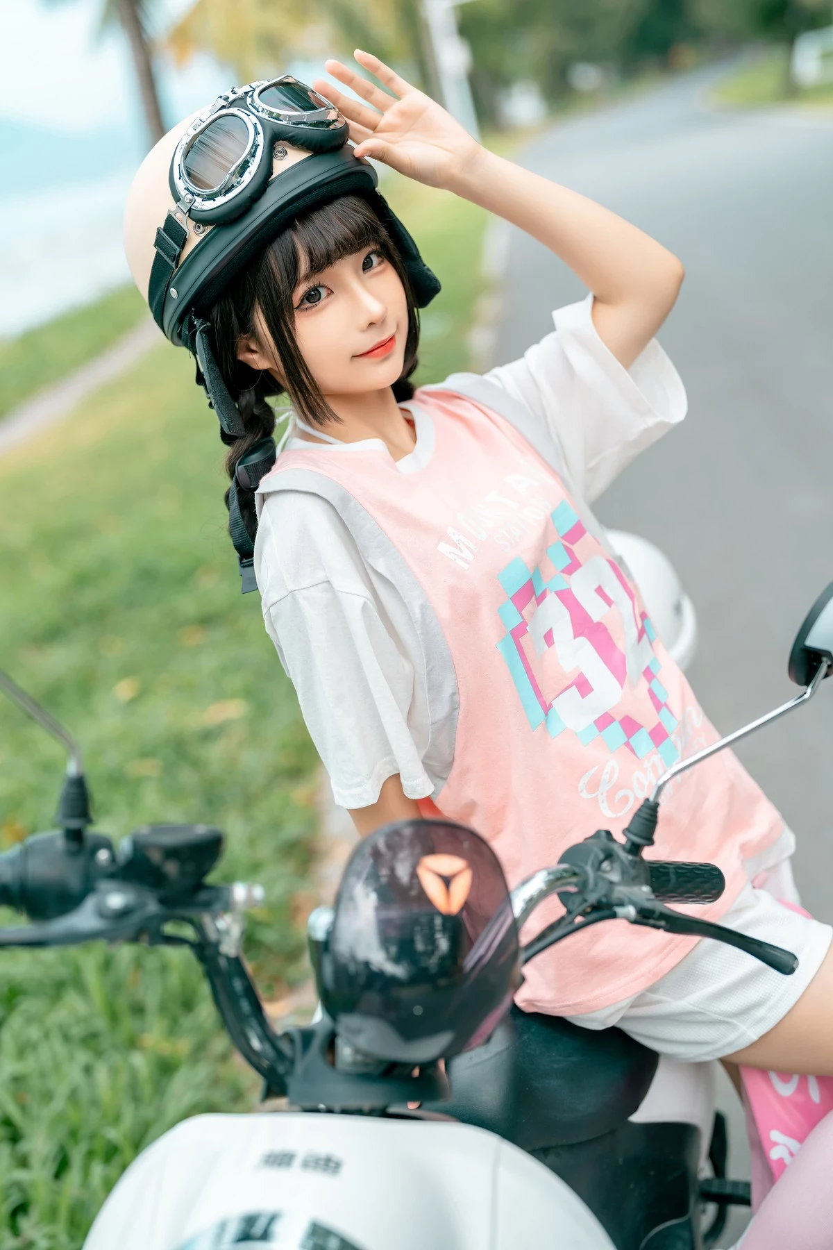 Cosplay 蠢沫沫 Chunmomo Electric Car Set.02