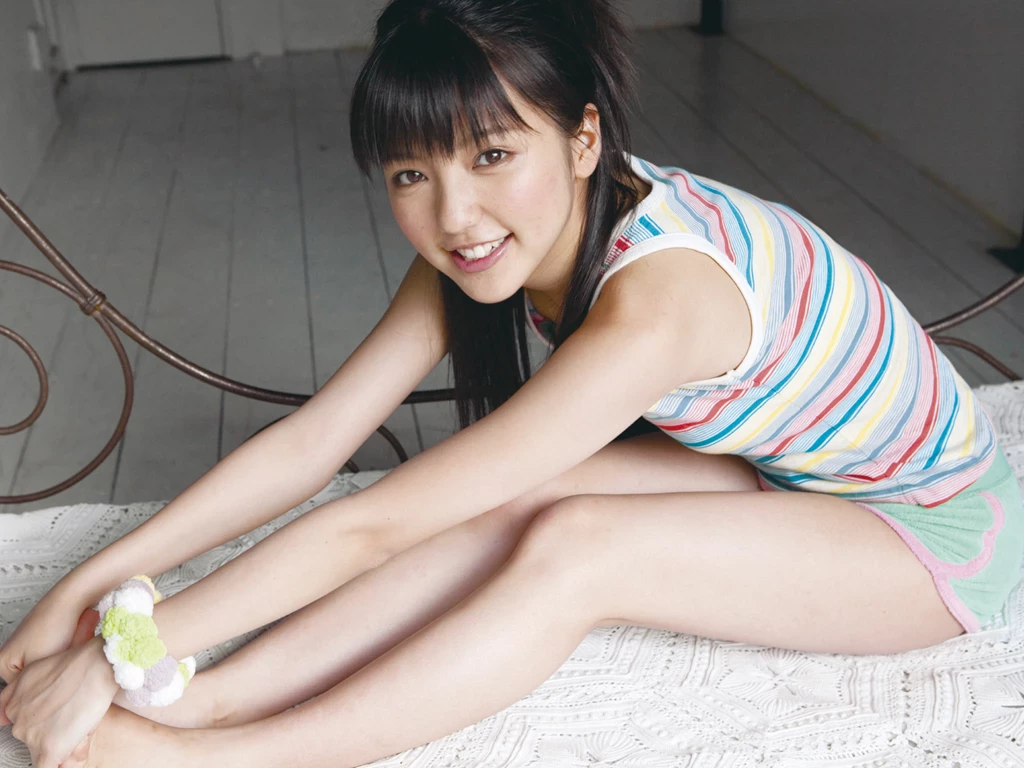 Erina_Mano_-_Summer_Greeting_II