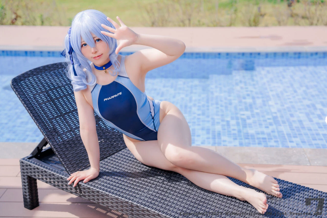 Rizuna - Hoshimachi Suisei school swimsuit