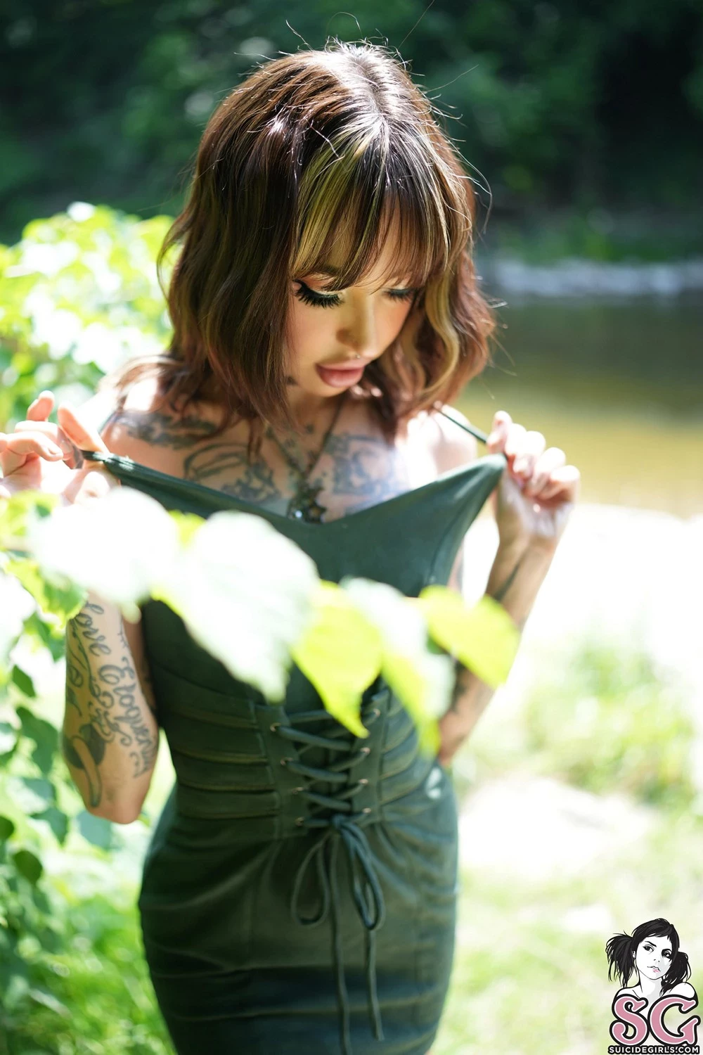 [Suicide Girls]Dec 12, 2024 - Lovesick - Forest Eyes[41P]