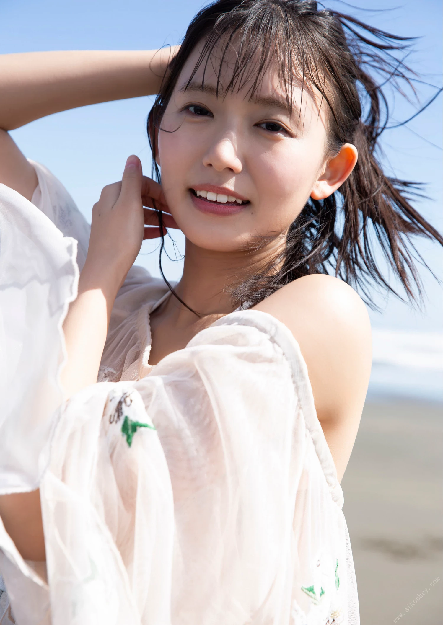 志田音々[Photobook] 2024.05.09 [デジタル限定 YJ PHOTO BOOK]写真集“ねねとまるまる。” [375P]