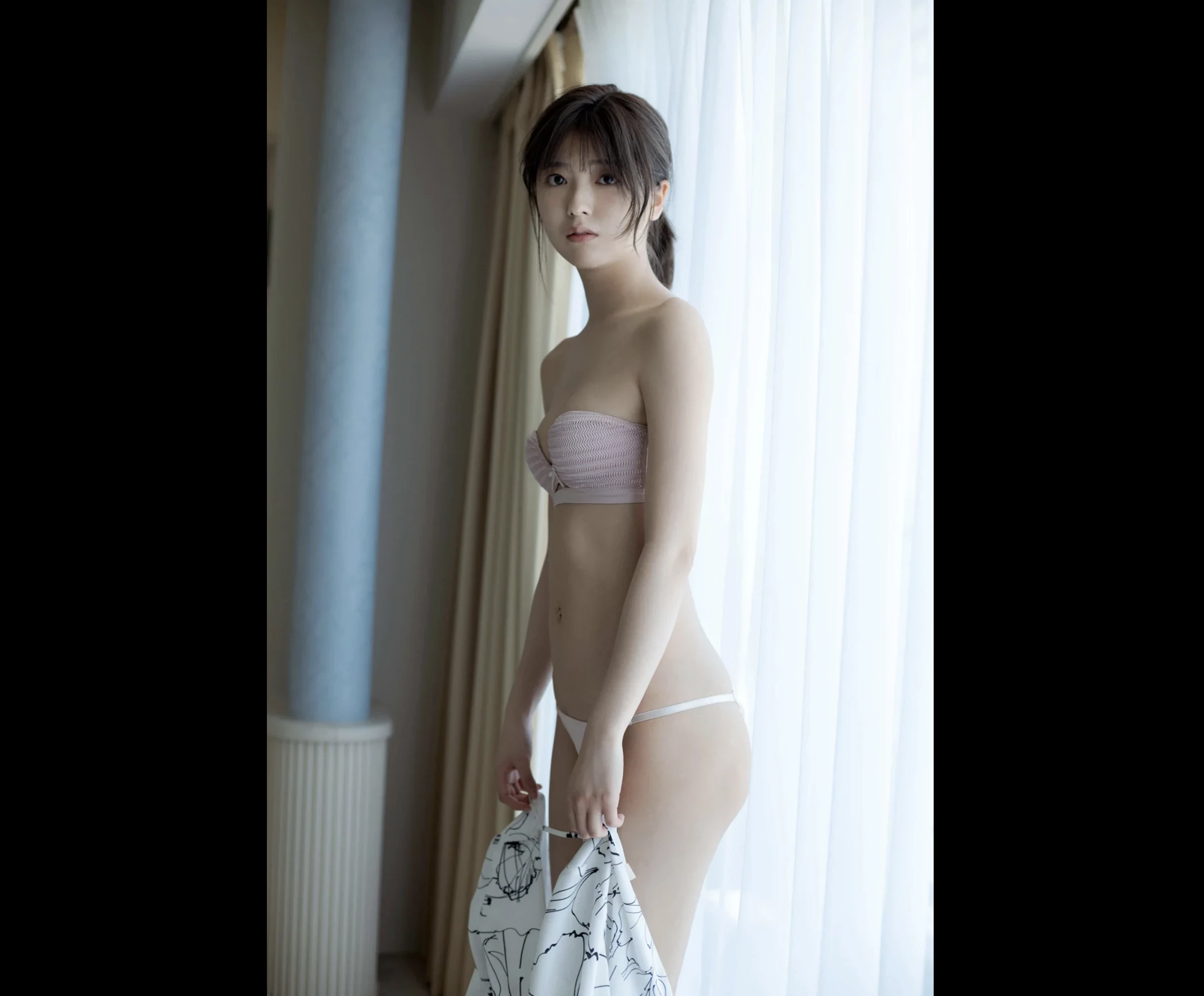 工藤美桜[Photobook] [デジタル限定]写真集“光のなかで立っていてね。” [150P]