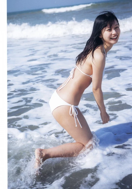 椛岛光[Photobook] 1st写真集  chouchou’2024.12.11 [99P]