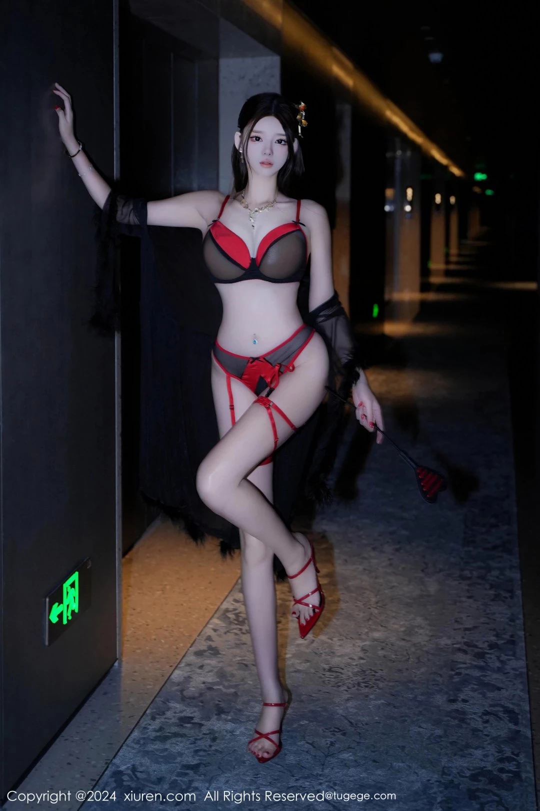 [XIUREN秀人网]2024.12.04 Vol.9544 果茶姐姐 完整版无水印写真[64P]